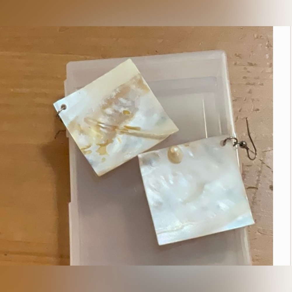 Butterfly Elegant Square Shell Dangle/Dropped Mad… - image 5